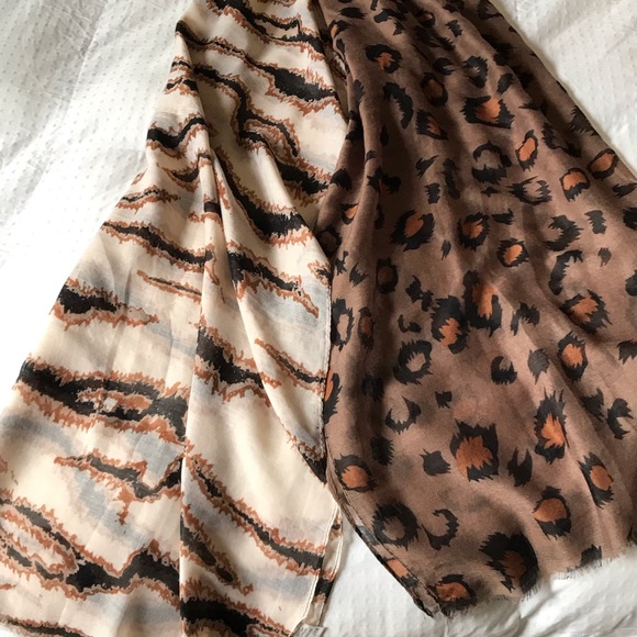 Beautiful Animal Print Pashmina NWOT - Picture 1 of 6